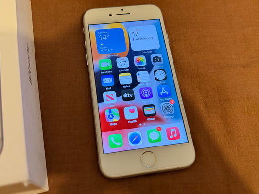 Apple iPhone 7 32gb Silver Unlocked - 100% ๐