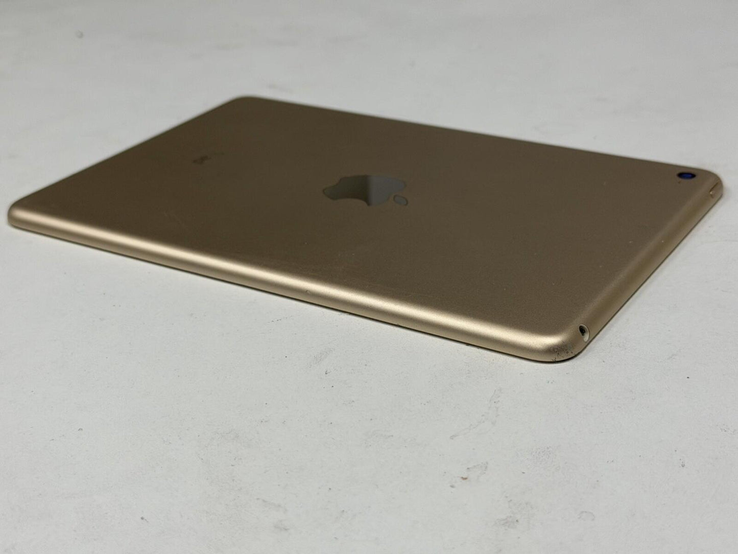 iPad mini 4 32GB Gold Wi-Fi - 7.9in