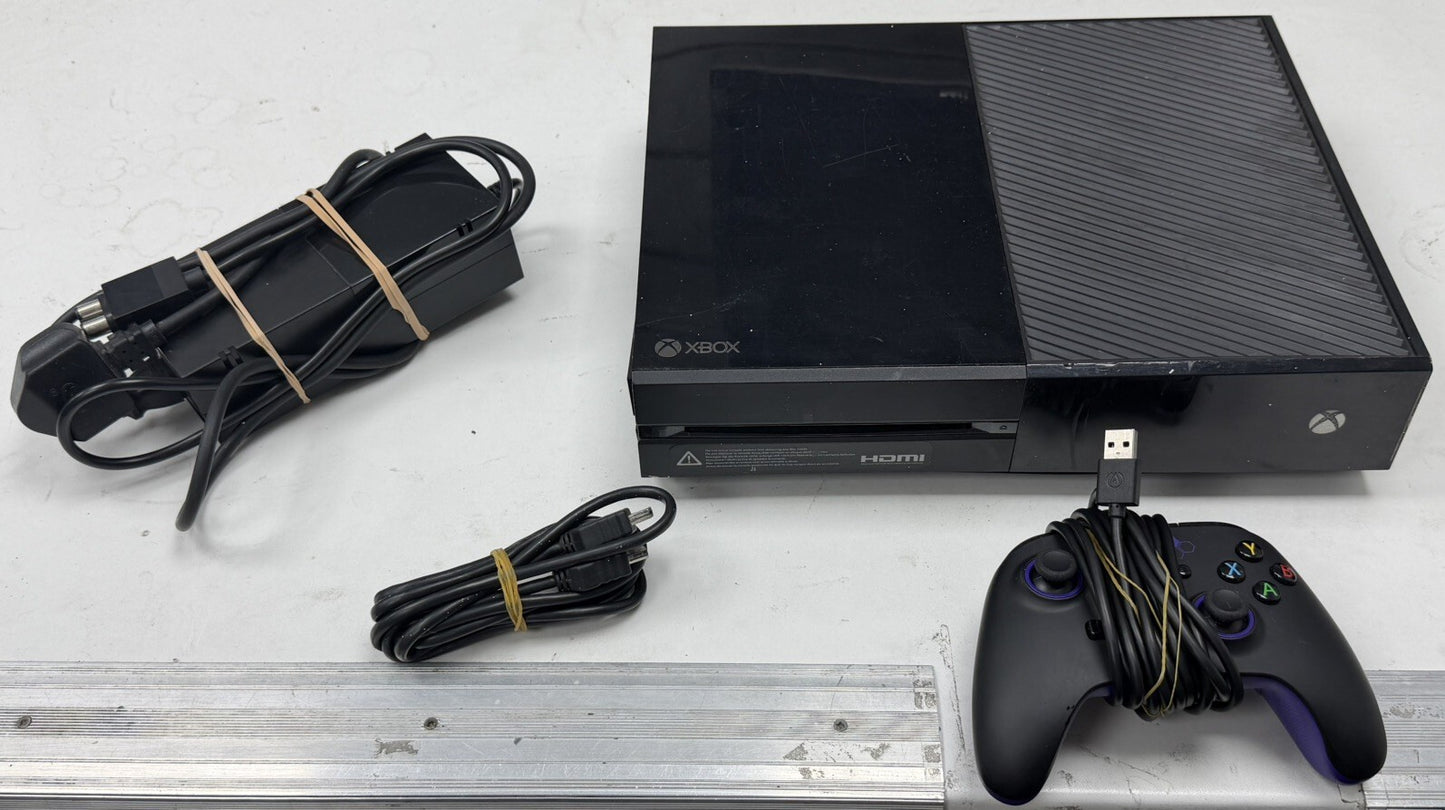 Microsoft Xbox One 500GB - Black Console + Power Supply + HDMI + PAD