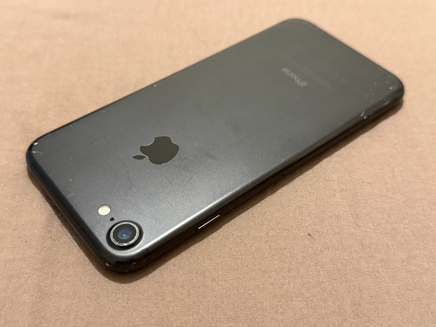 Apple iPhone 7 32gb Matte Black Unlocked - 88% 🔋