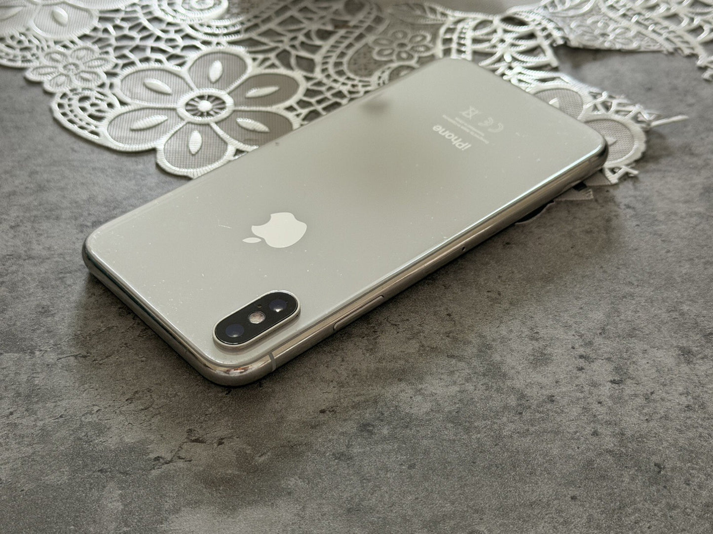 iPhone X 64gb Silver Unlocked - 100% 🔋 - No Face ID