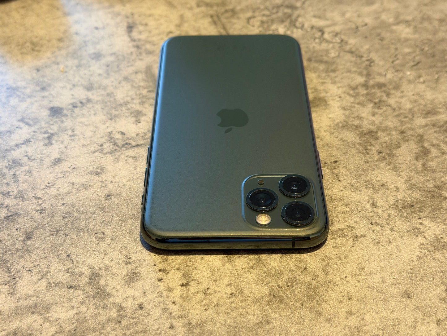 iPhone 11 Pro 64gb M/G Unlocked - No Face ID