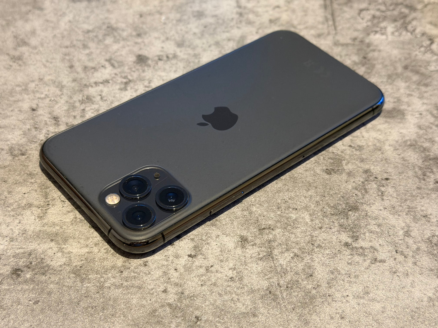 iPhone 11 Pro 256gb S/G Unlocked - No Face ID