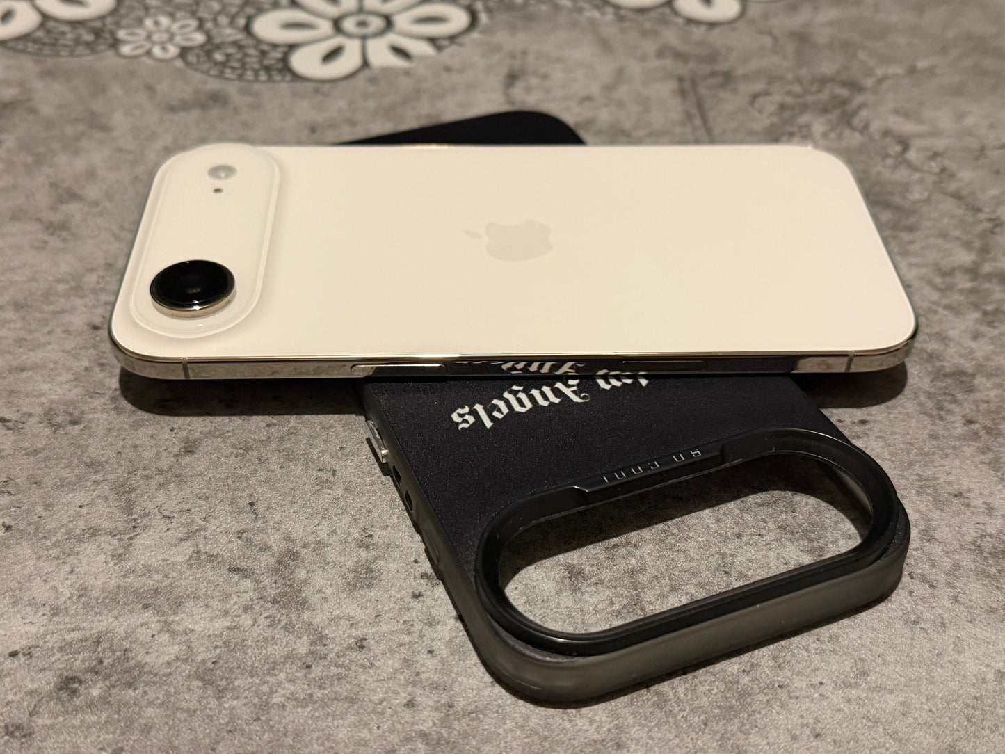 iPhone 17 Air Cloud White 256gb Unlocked (100%🔋) - E SIM