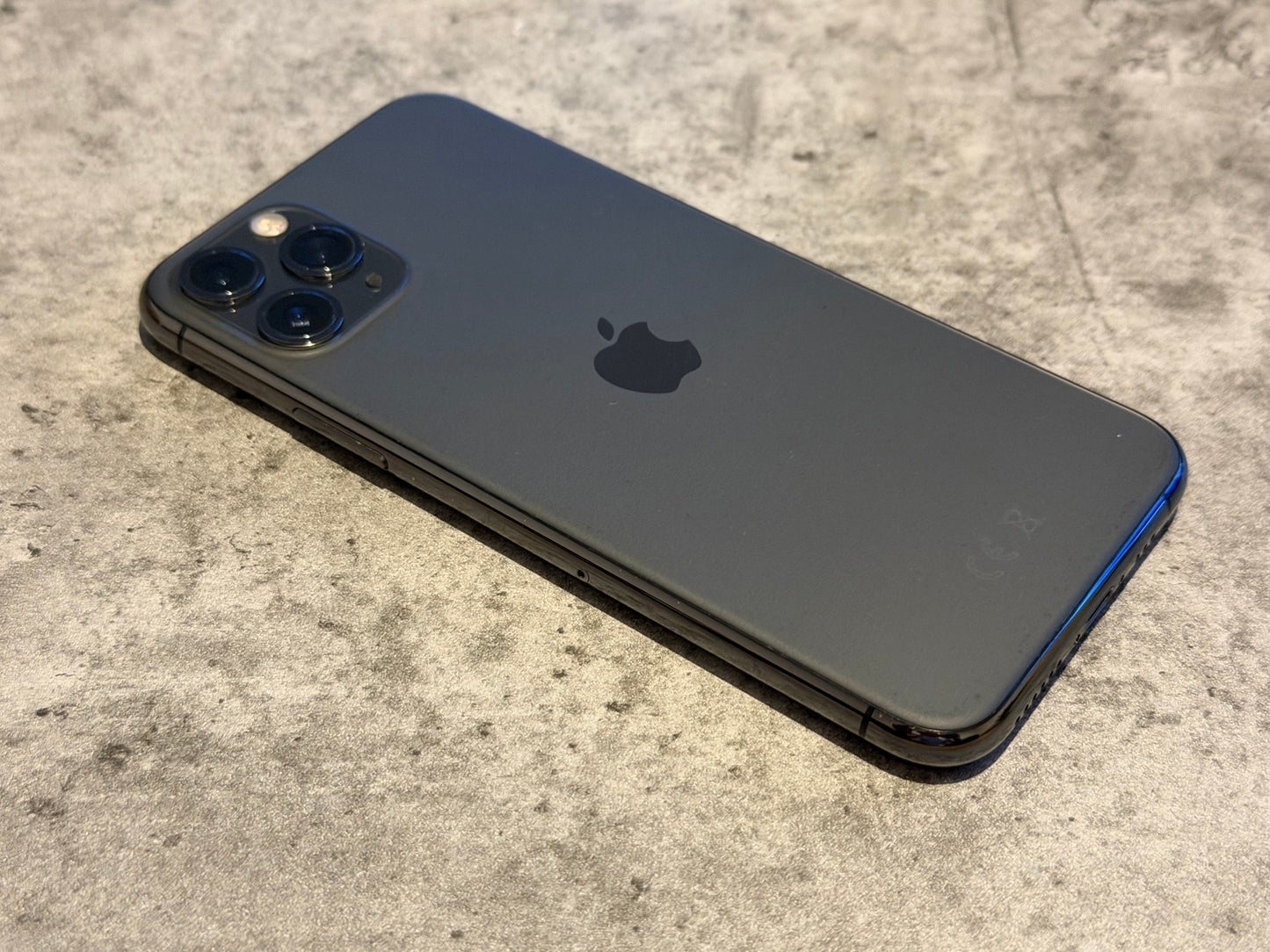 iPhone 11 Pro 256gb S/G Unlocked - No Face ID