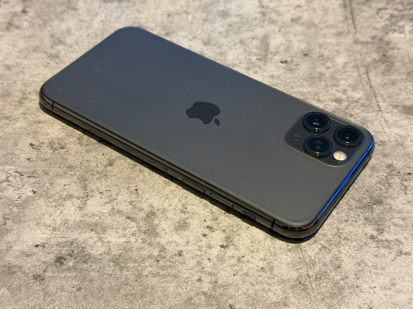 iPhone 11 Pro 256gb S/G Unlocked - No Face ID