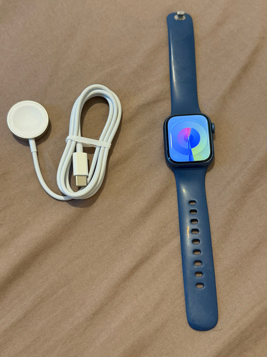 Apple Watch Series 7 GPS 41mm Aluminium Case with Sport Band - Midnight