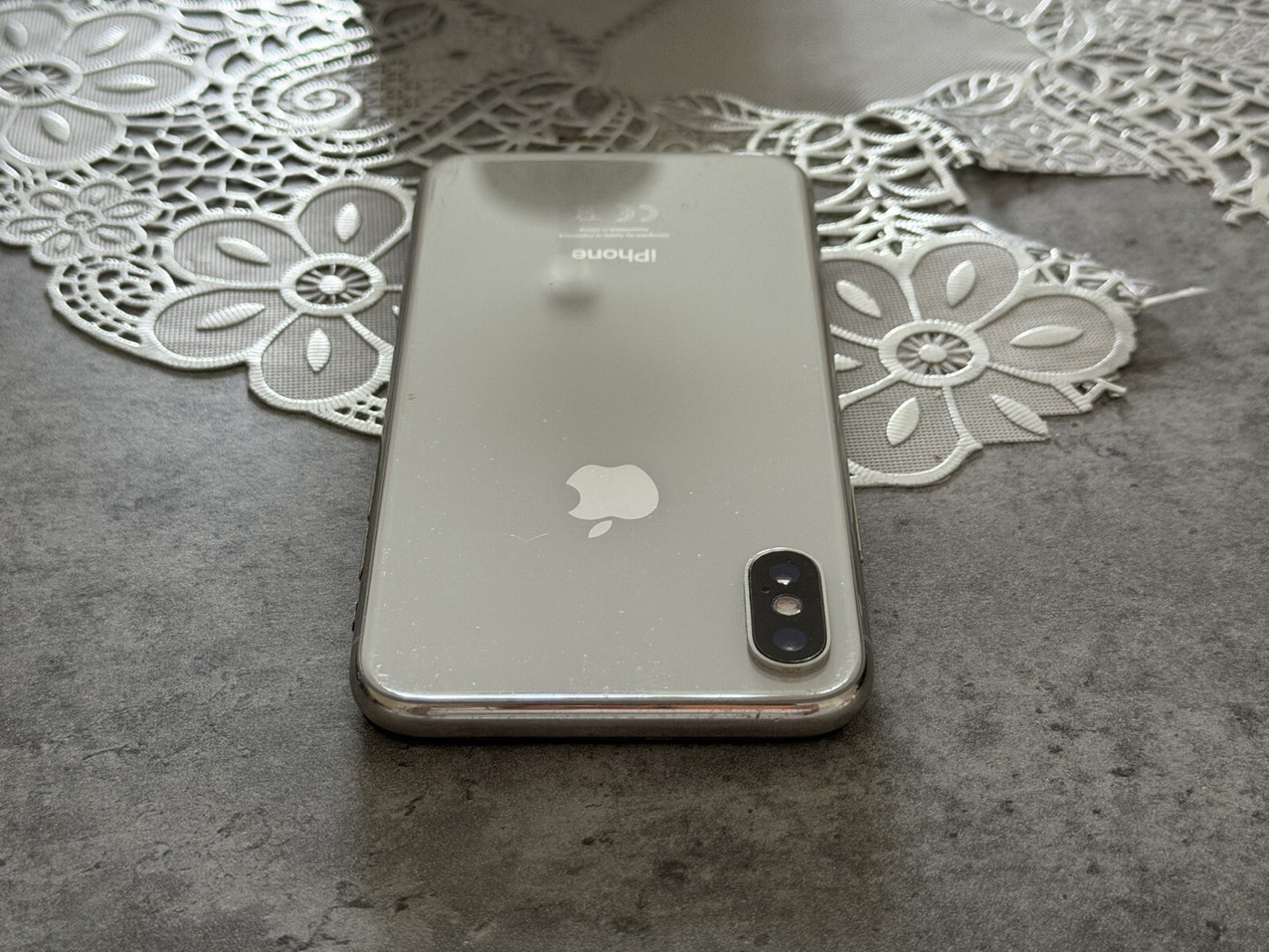 iPhone X 64gb Silver Unlocked - 100% 🔋 - No Face ID