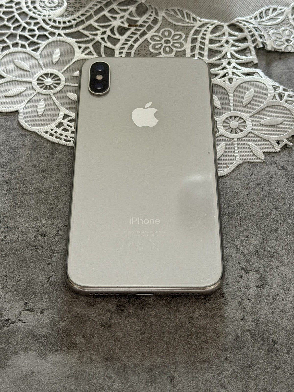 iPhone X 64gb Silver Unlocked - 100% 🔋 - No Face ID