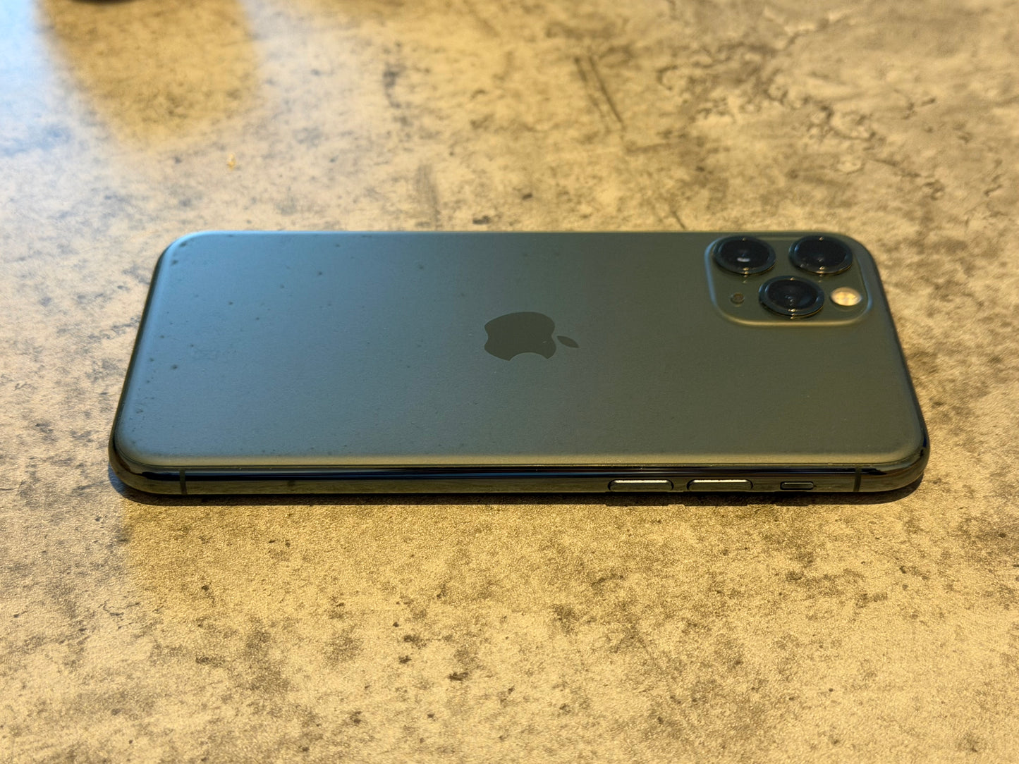 iPhone 11 Pro 64gb M/G Unlocked - No Face ID