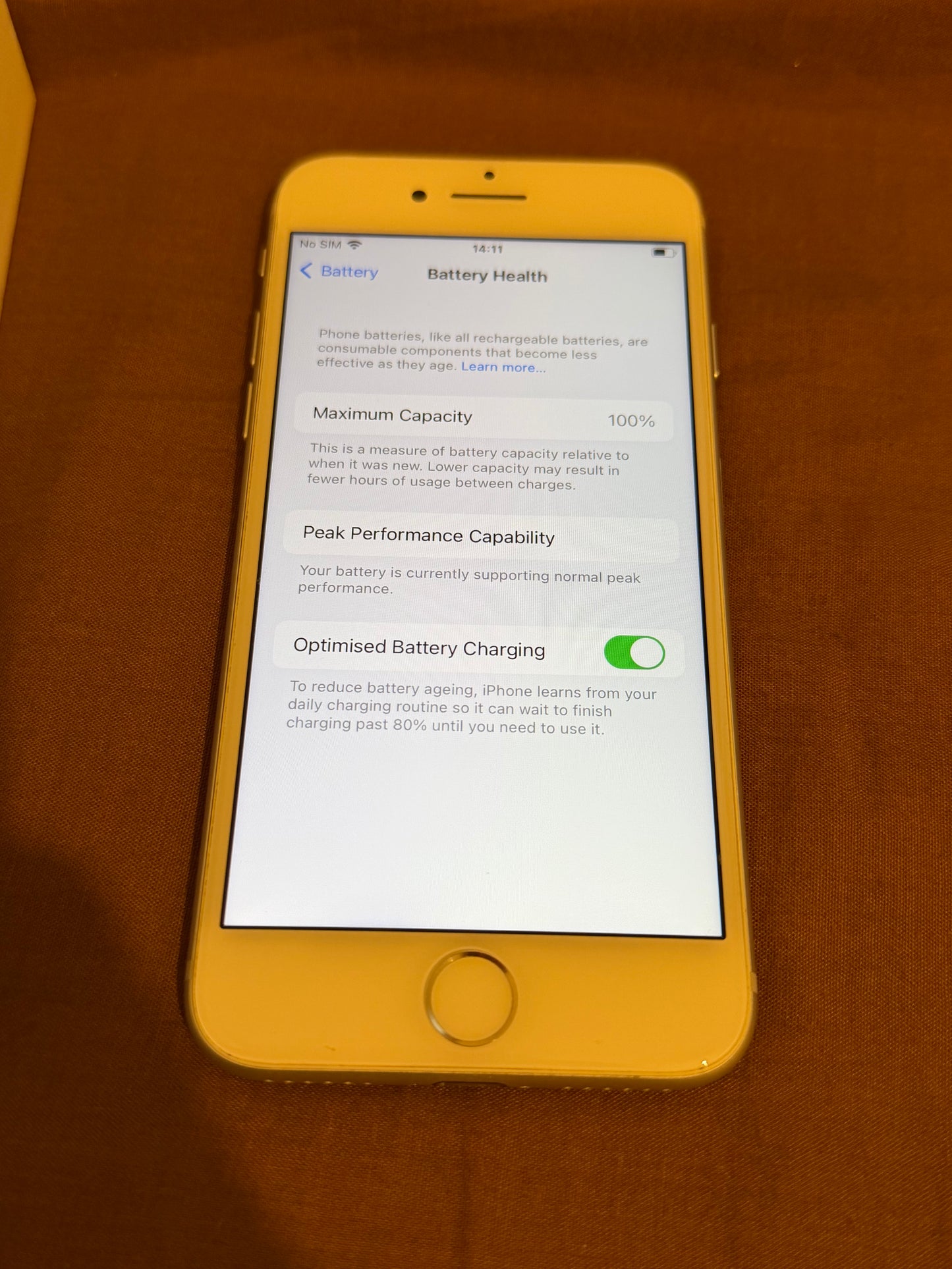 Apple iPhone 7 32gb Silver Unlocked - 100% 🔋