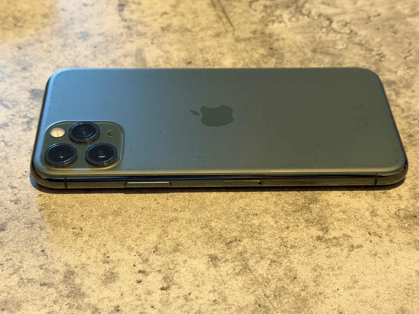 iPhone 11 Pro 64gb M/G Unlocked - No Face ID