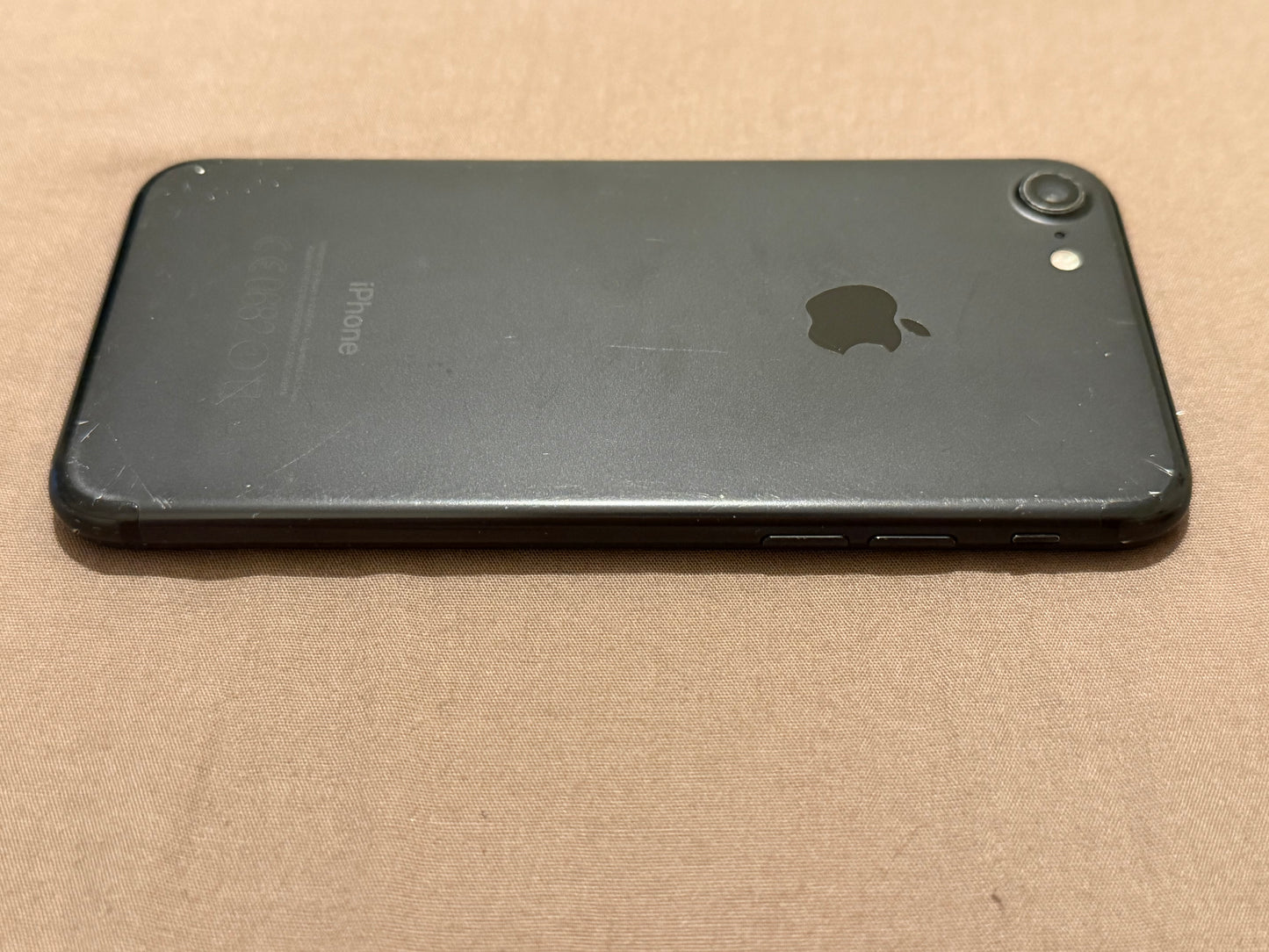 Apple iPhone 7 32gb Matte Black Unlocked - 88% 🔋