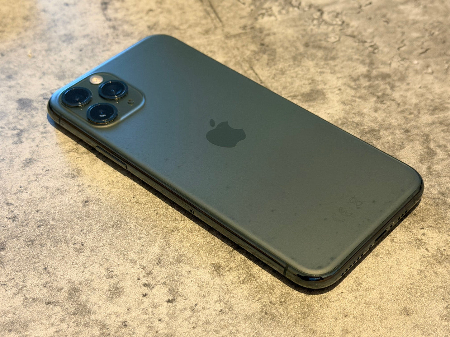 iPhone 11 Pro 64gb M/G Unlocked - No Face ID