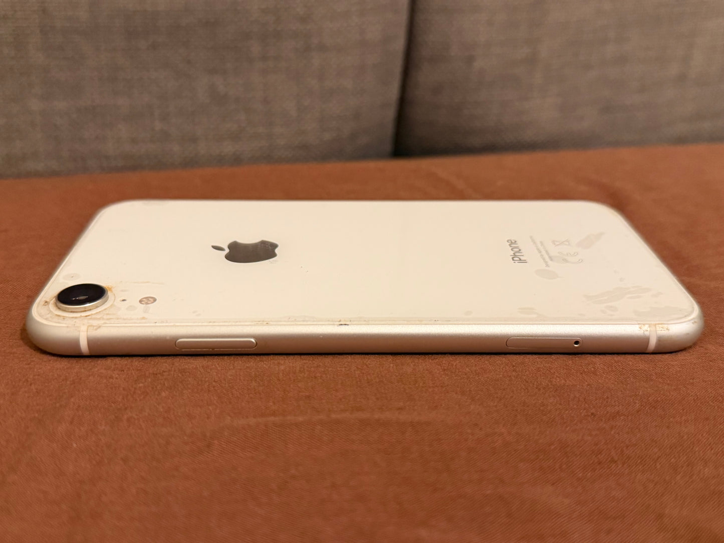 iPhone XR 64gb White Unlocked - 86% 🔋