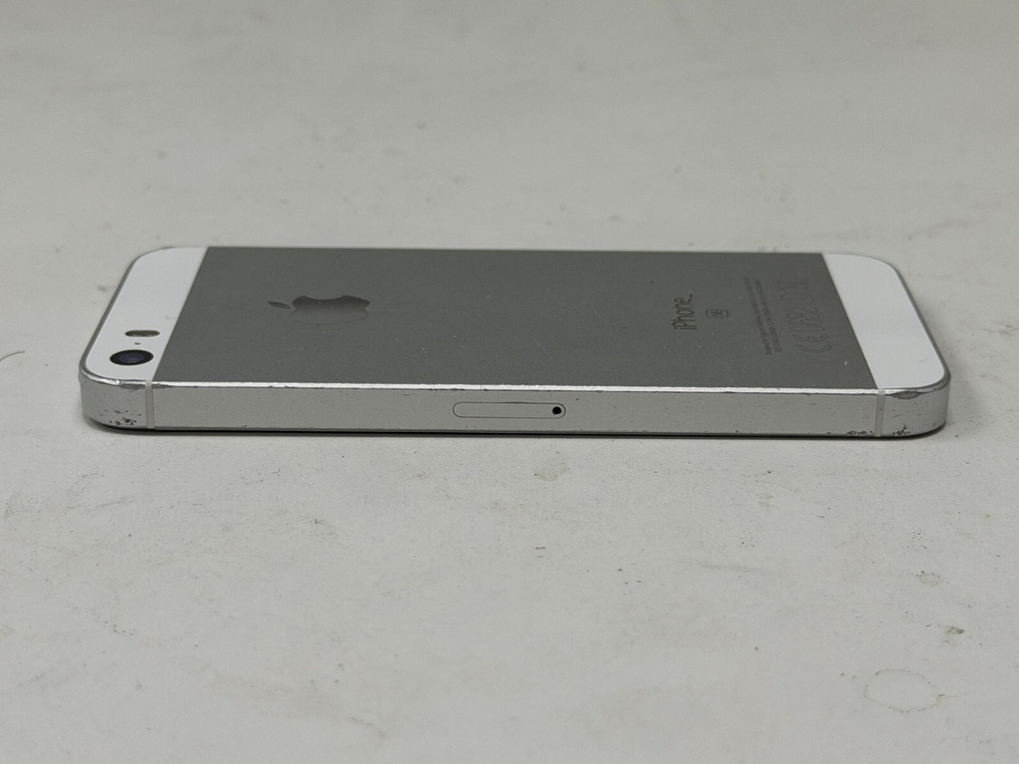 iPhone SE 64gb Silver Unlocked - 90% 🔋