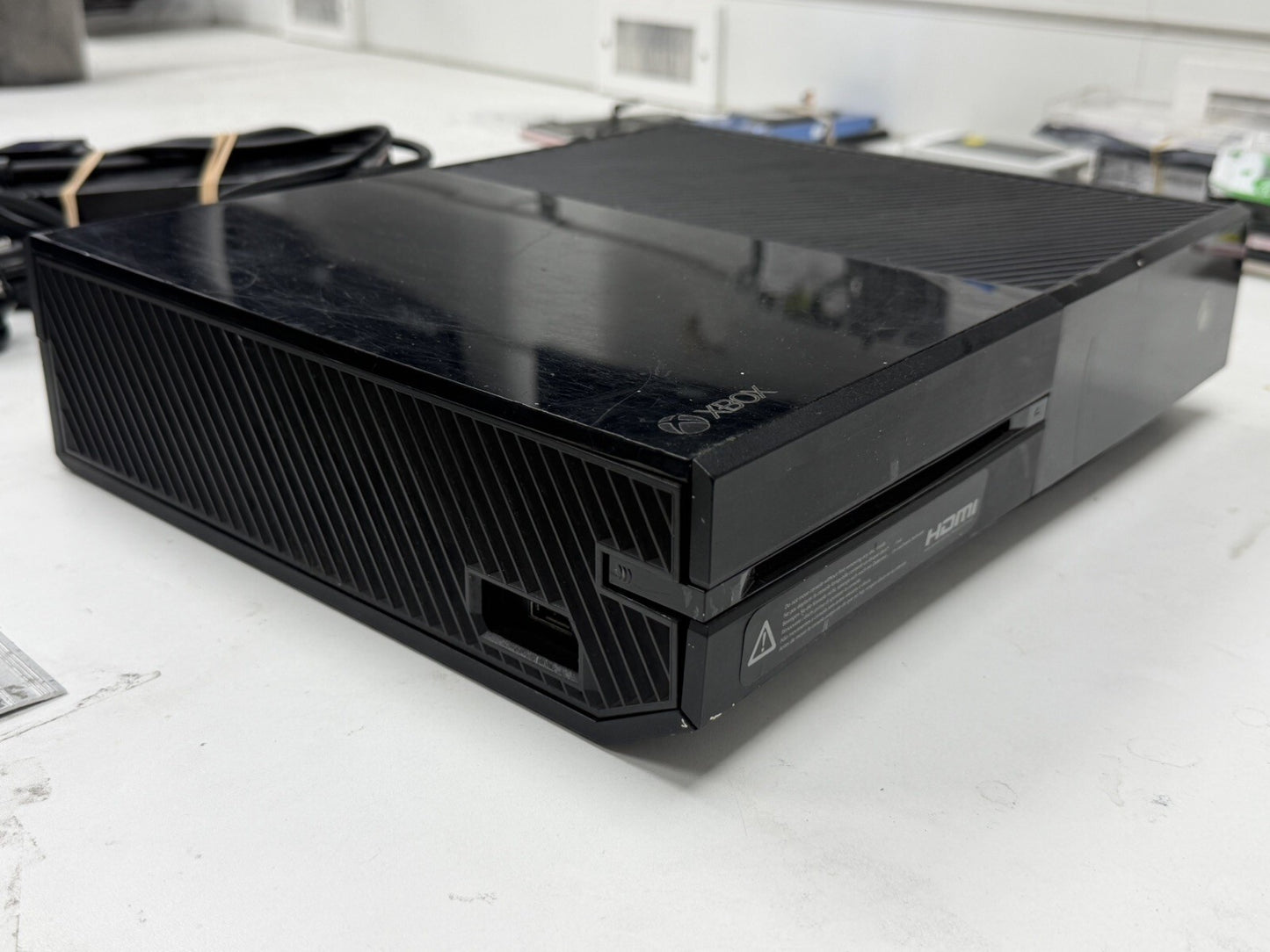 Microsoft Xbox One 500GB - Black Console + Power Supply + HDMI + PAD