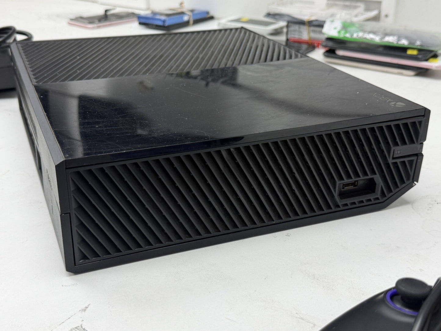 Microsoft Xbox One 500GB - Black Console + Power Supply + HDMI + PAD