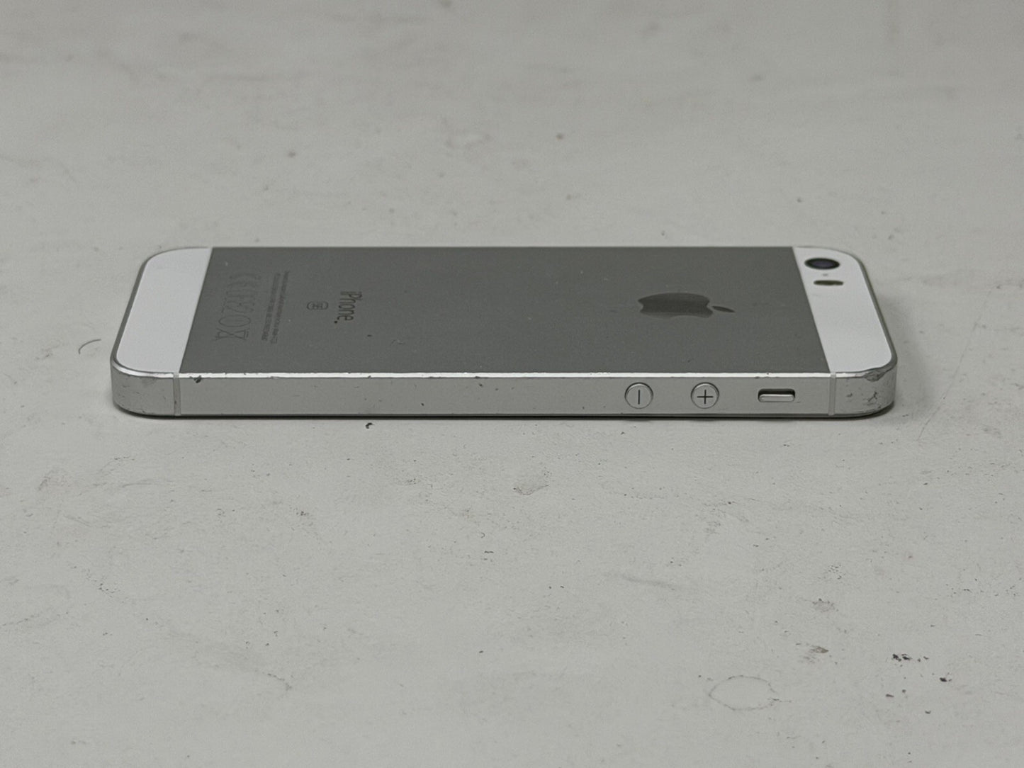 iPhone SE 64gb Silver Unlocked - 90% 🔋