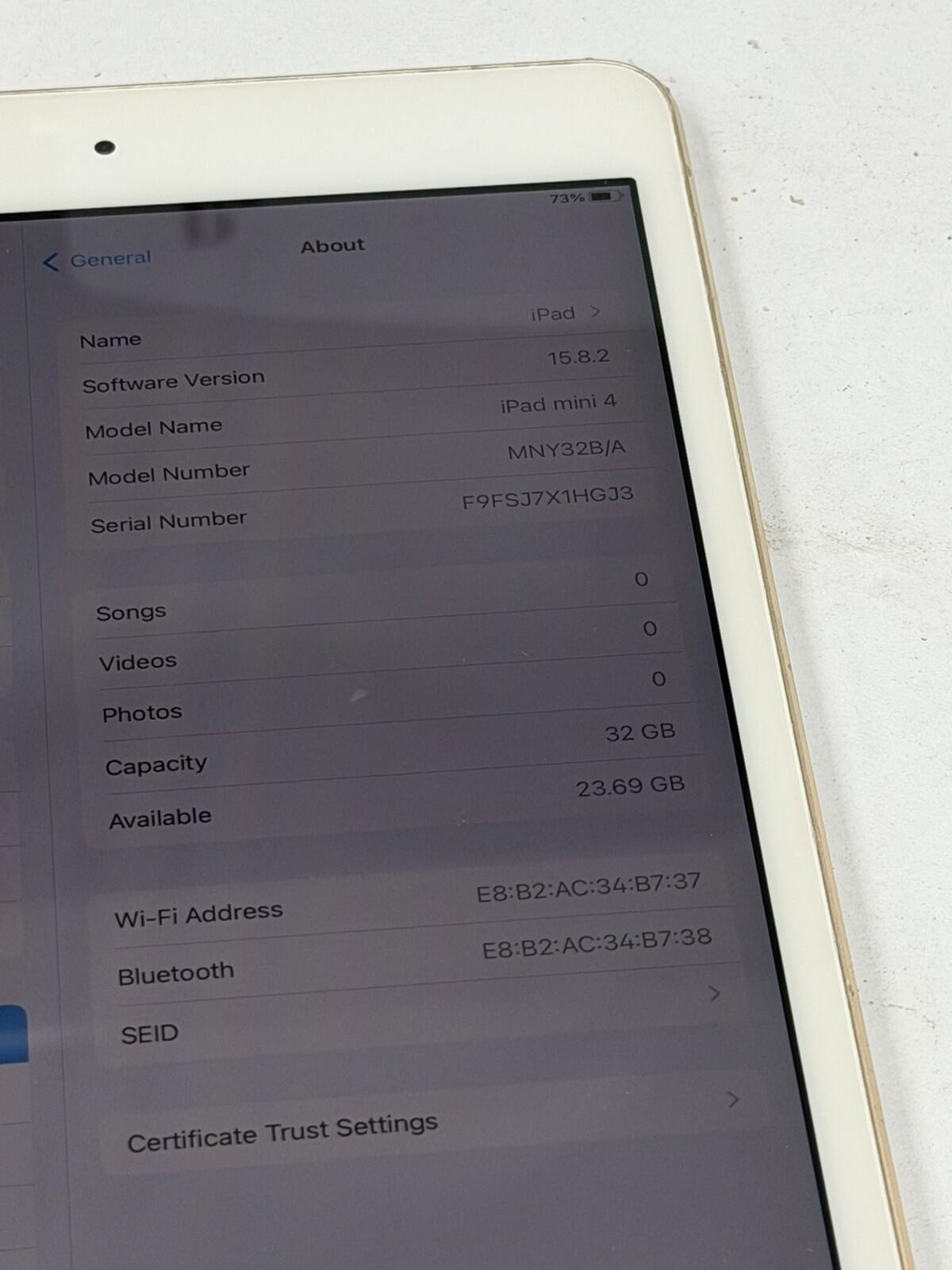 iPad mini 4 32GB Gold Wi-Fi - 7.9in