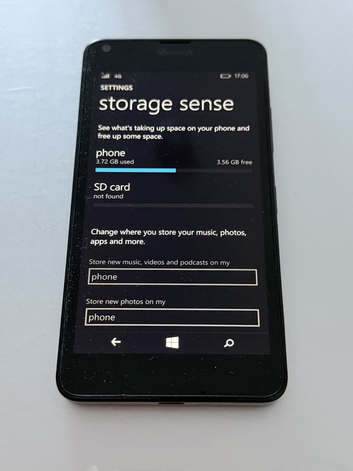 Microsoft Nokia LUMIA 640 LTE (RM-1072) Smartphone - Unlocked - Windows 4G LTE