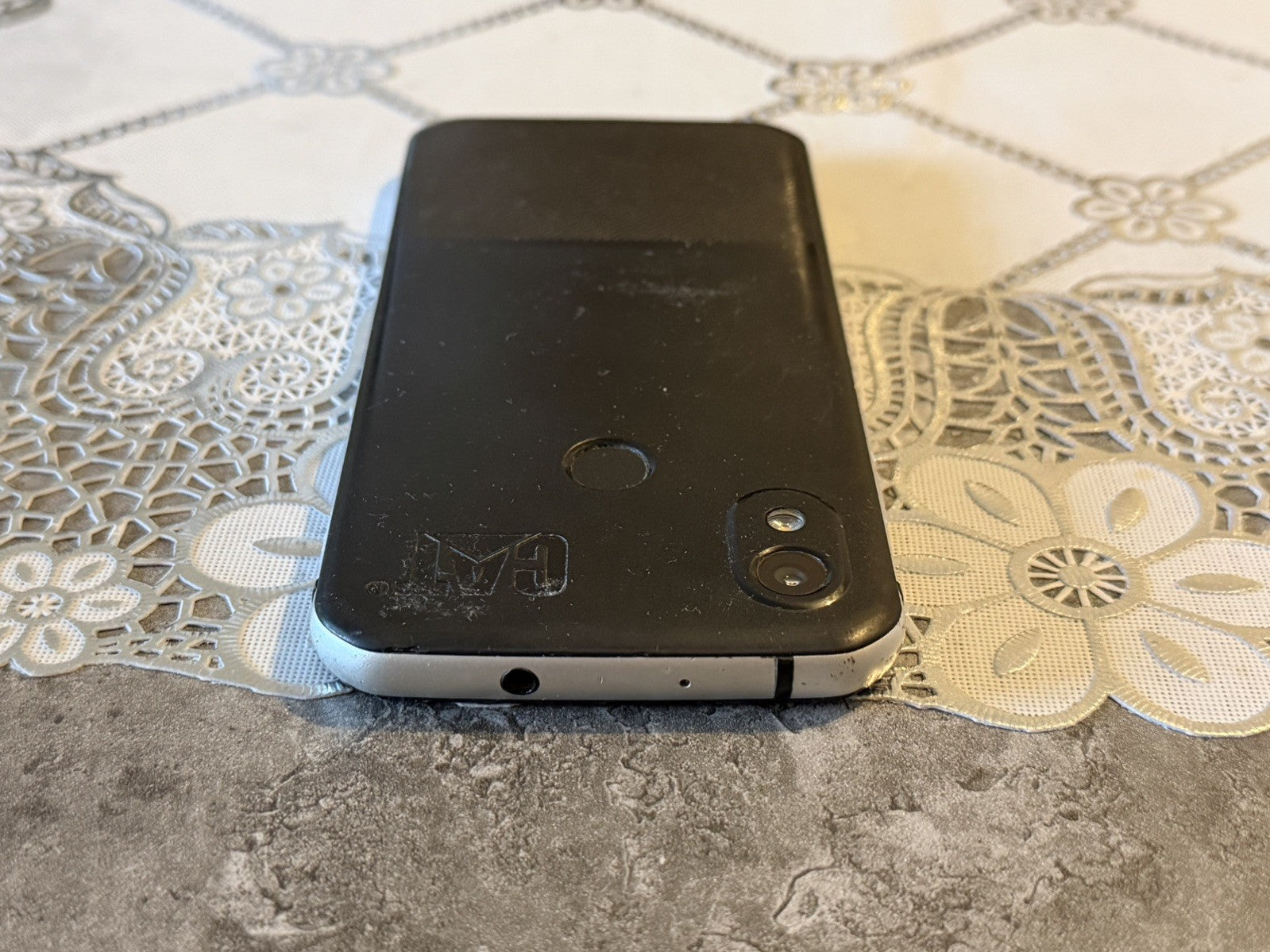 Caterpillar CAT S52 Tough Smartphone UNLOCKED 64GB Dual SIM- USED