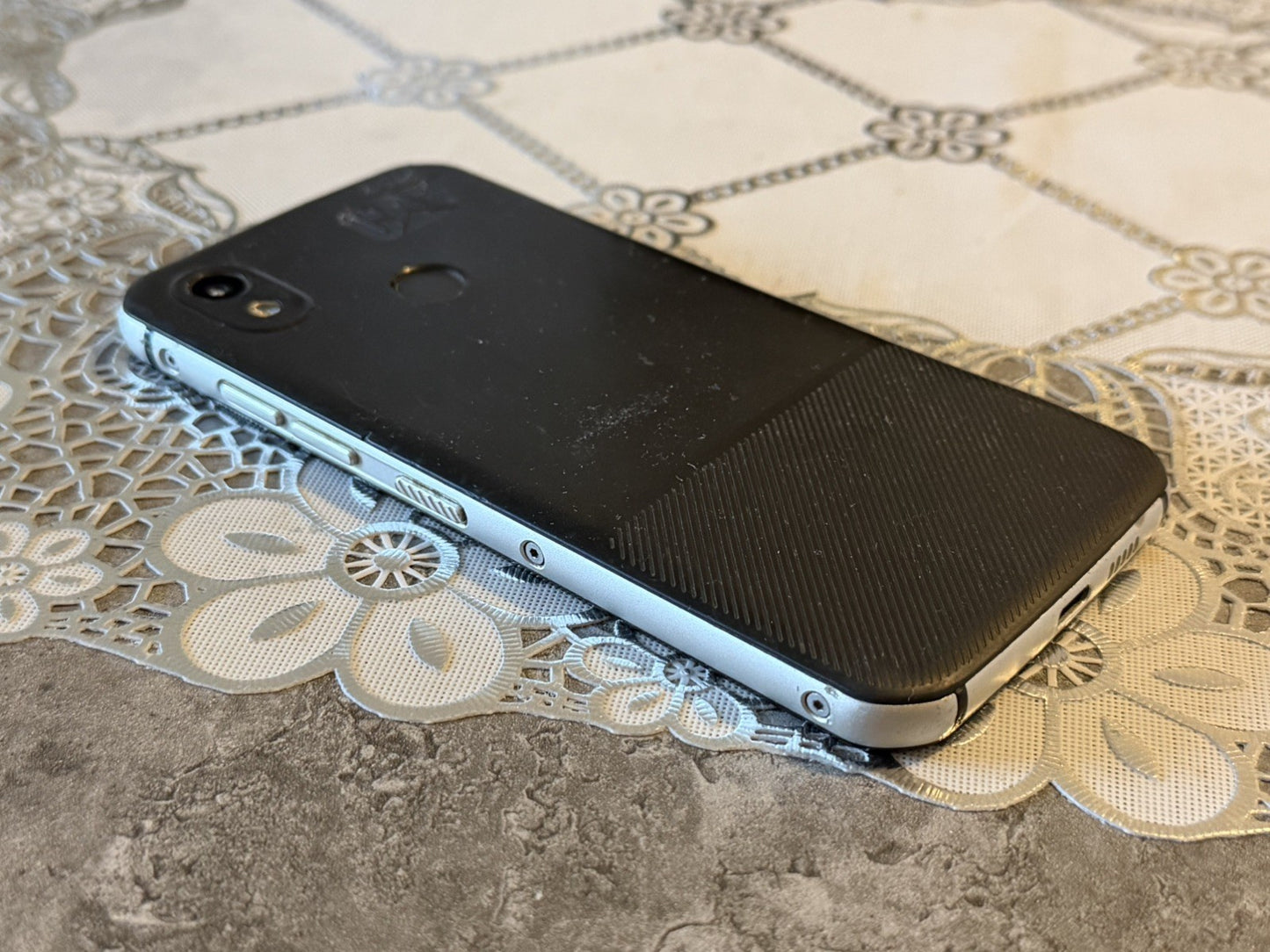 Caterpillar CAT S52 Tough Smartphone UNLOCKED 64GB Dual SIM- USED