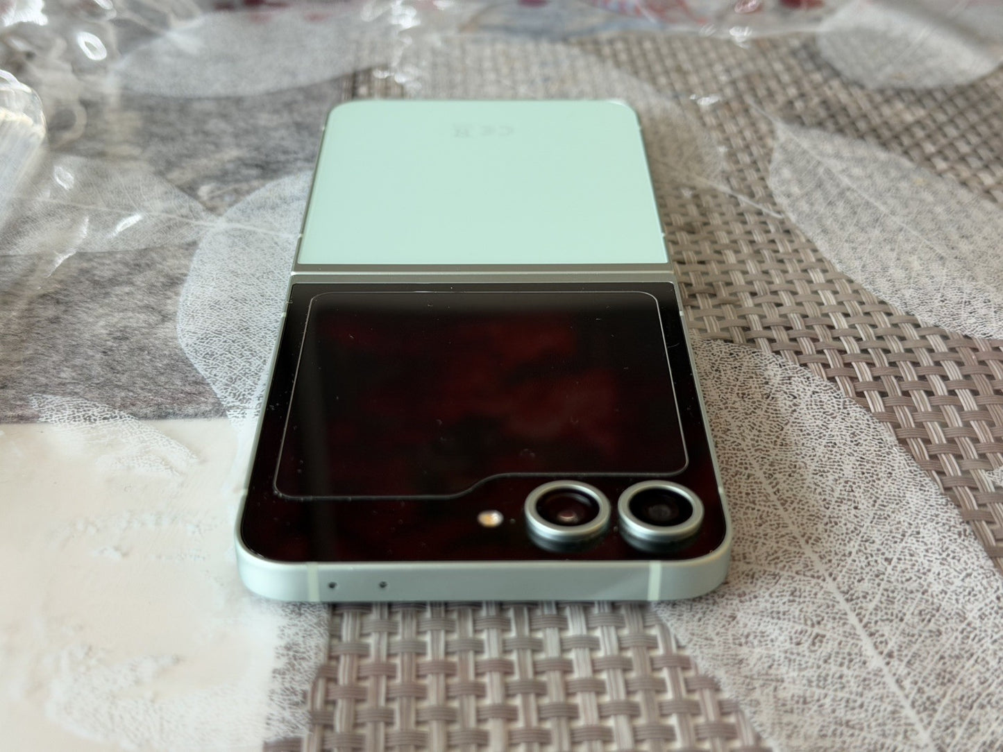 Samsung Galaxy Z Flip 6 5G 256GB Green Unlocked - Grade A