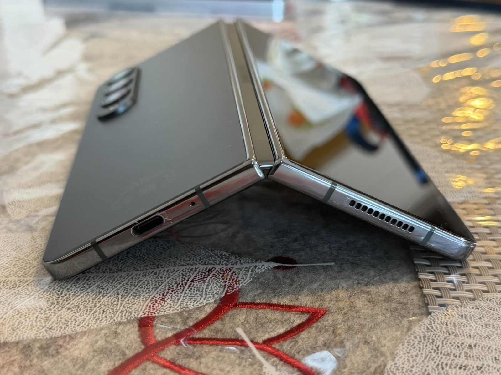 Samsung Galaxy Z Fold 4 D/S 256GB Greygreen Unlocked