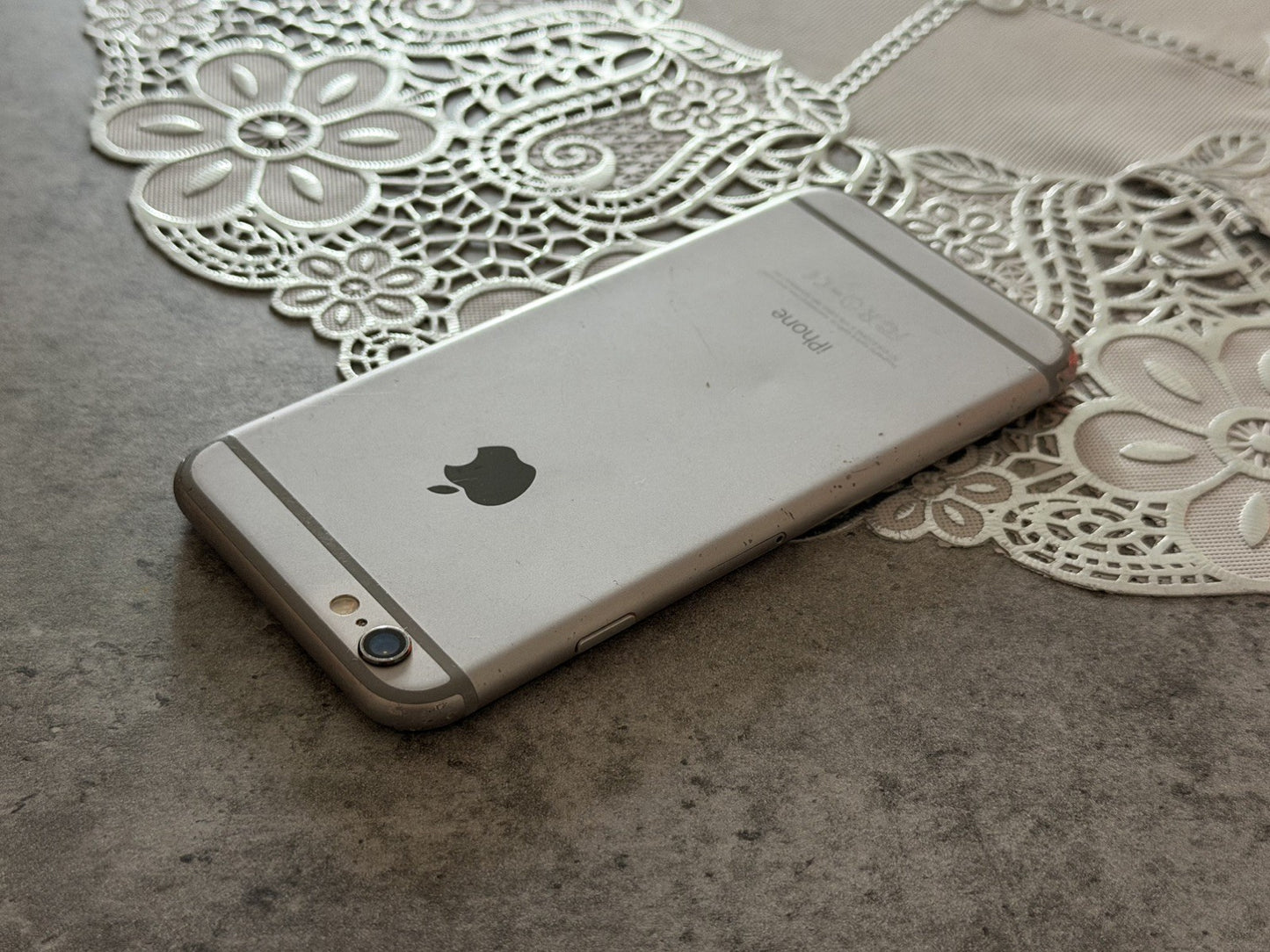 iPhone 6 16GB Space Grey Unlocked - 100% 🔋 - No Touch ID