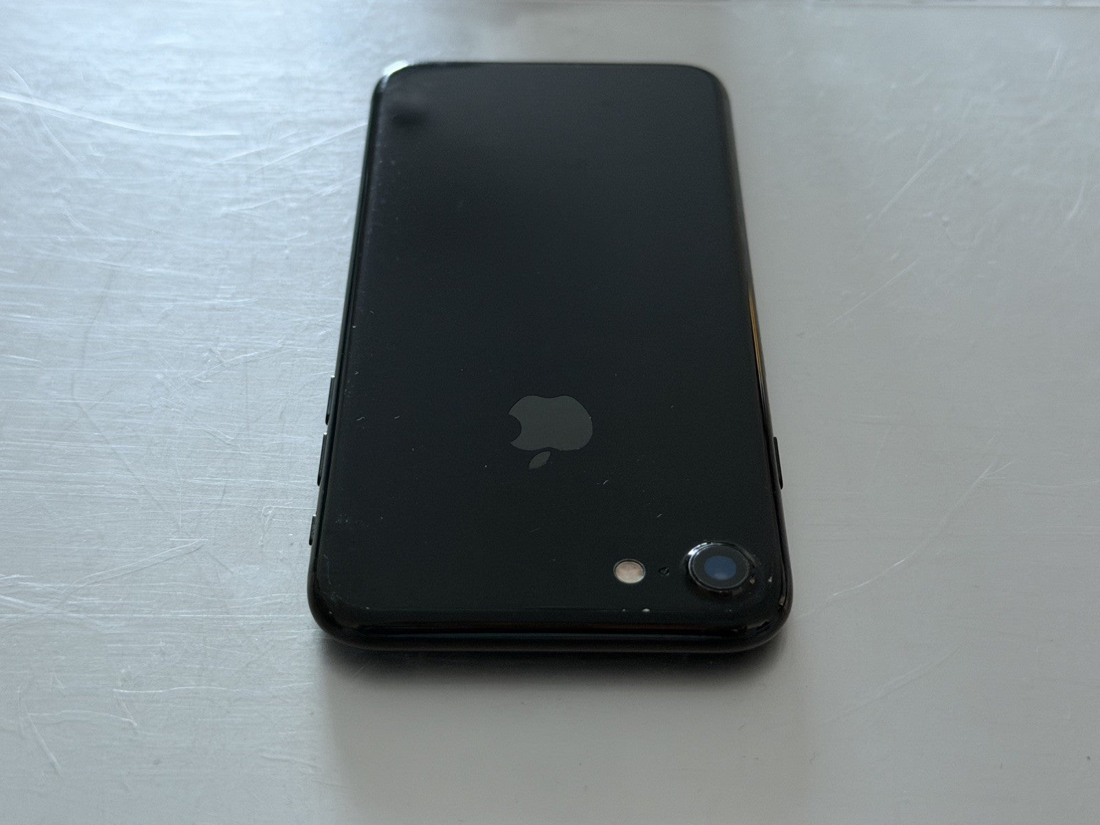 Apple iPhone 7 32gb Jet Black Unlocked - 88% 🔋 - READ