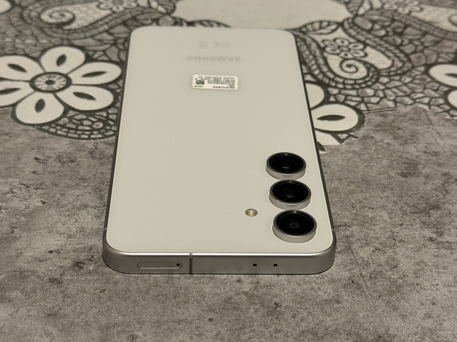 Samsung Galaxy S24 FE 5G Silver 128gb Silver Unlocked