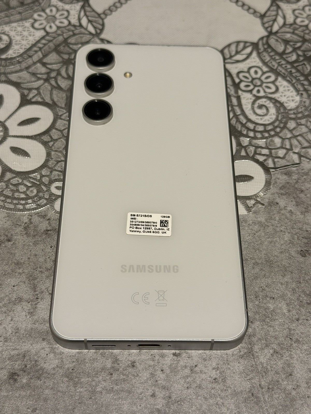 Samsung Galaxy S24 FE 5G Silver 128gb Silver Unlocked