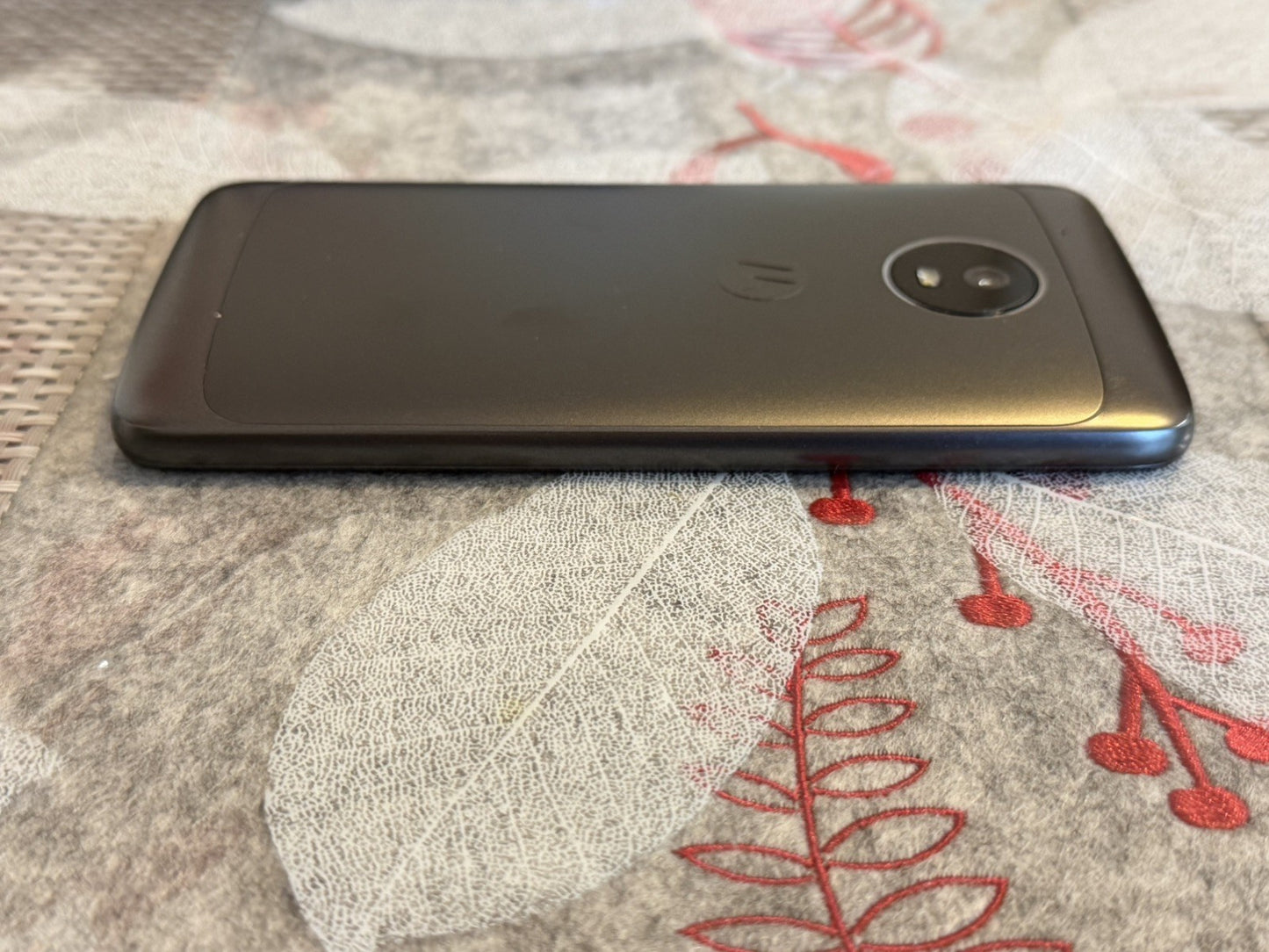 Motorola Moto G5 XT1675 16GB Black Unlocked