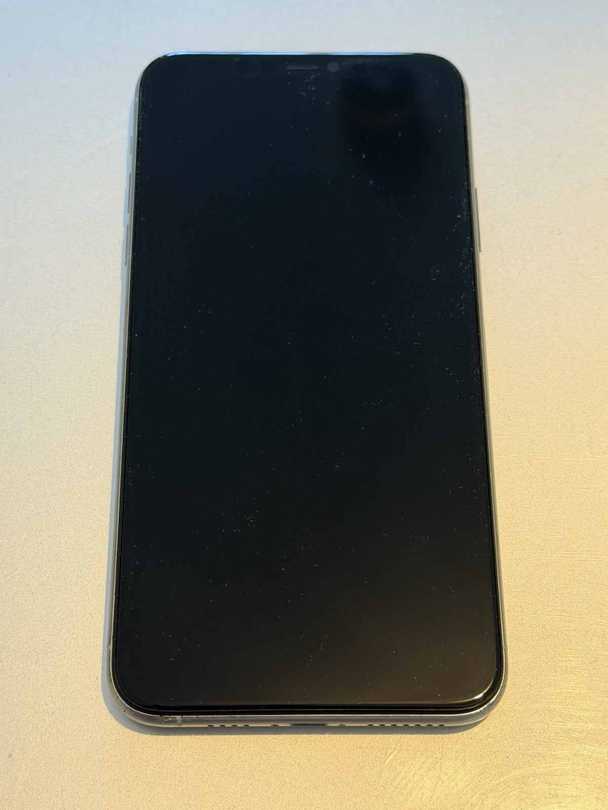 iPhone 11 Pro Max 64gb Silver Unlocked - 100% 🔋