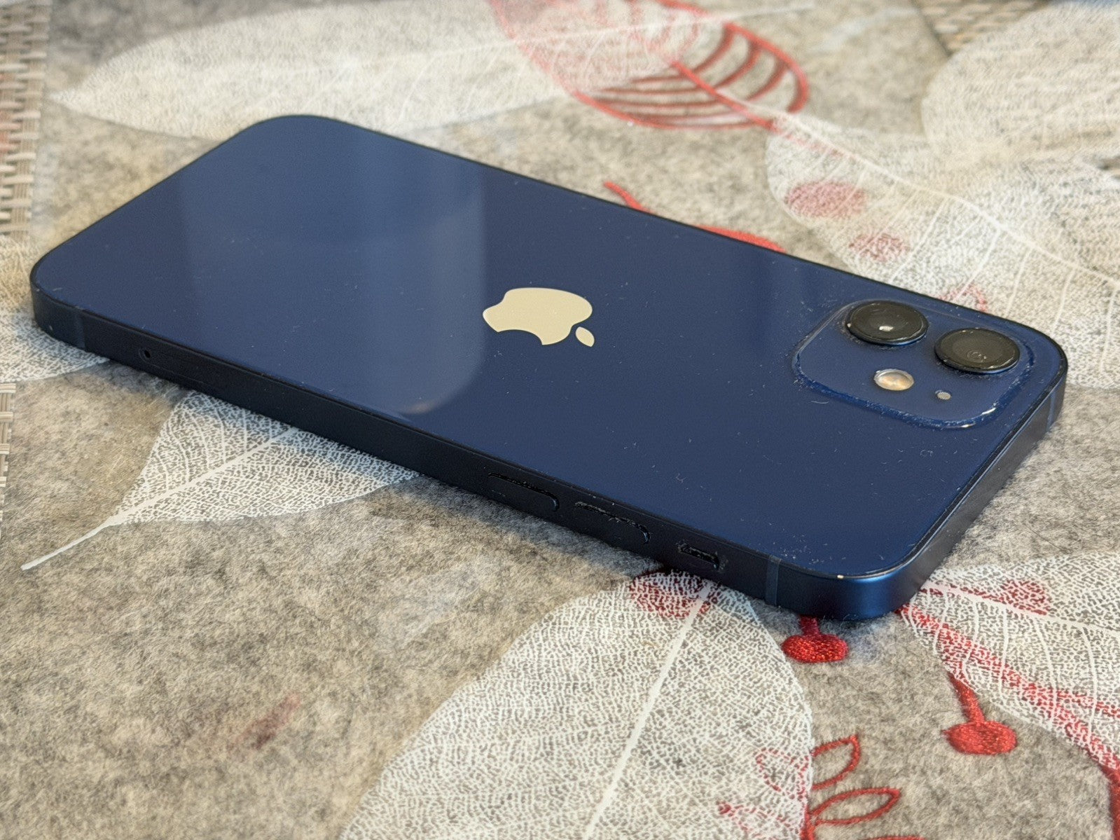 iPhone 12 64GB Blue Unlocked - 100% 🔋