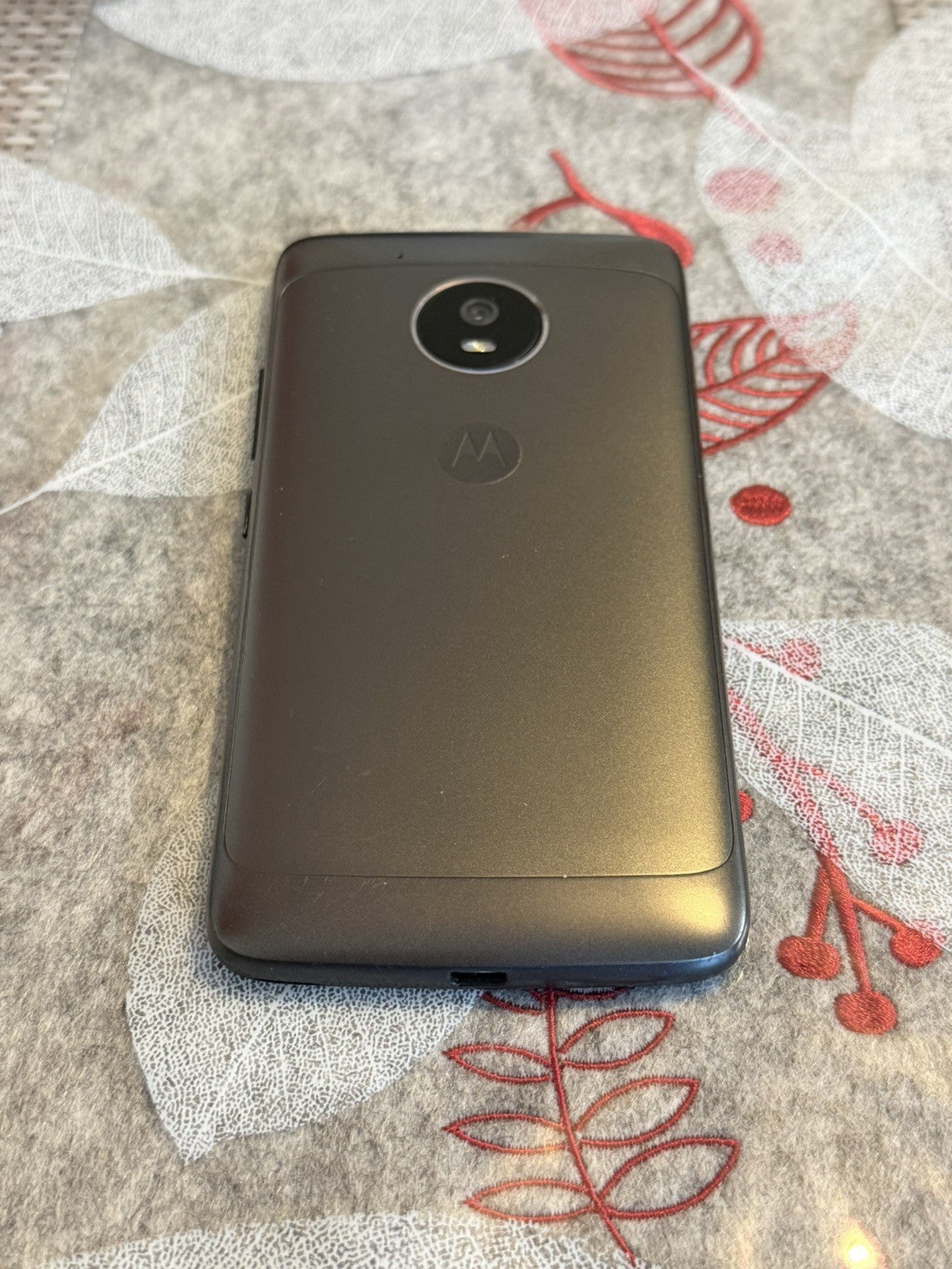 Motorola Moto G5 XT1675 16GB Black Unlocked